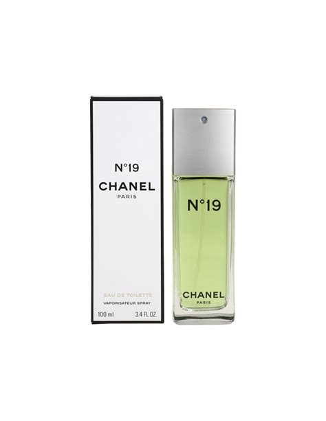 chanel profumo 2019 donna|Chanel no 19 poude.